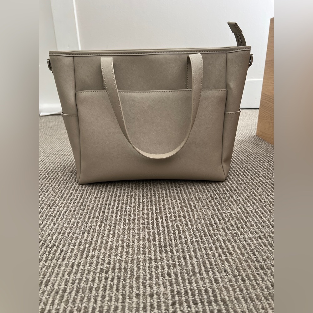 Pond Los Angeles Saffiano Leather Transform Tote in Stone